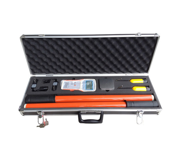 高壓無線核相儀主要應(yīng)用于兩條高壓線路并網(wǎng)或環(huán)網(wǎng)核相(圖1)